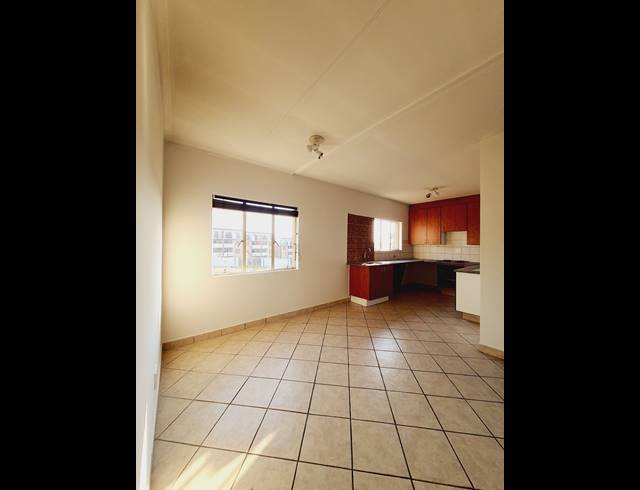 2 BEDROOM APARTMENT TO LET IN HALFWAY GARDENS